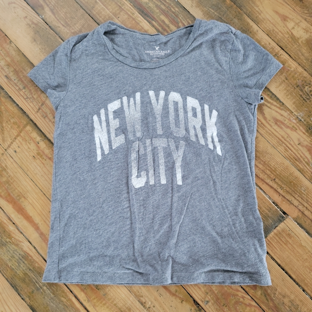 American Eagle Outfitters NYC tshirt